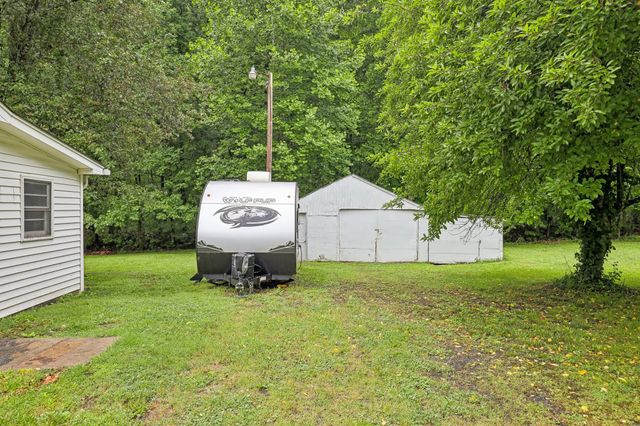 403 Pennington Ln, Cedar Hill, TN 37032