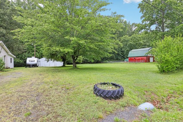 403 Pennington Ln, Cedar Hill, TN 37032
