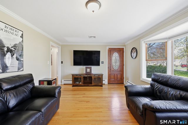 67 Countryside Lane, Suffield, CT 06078