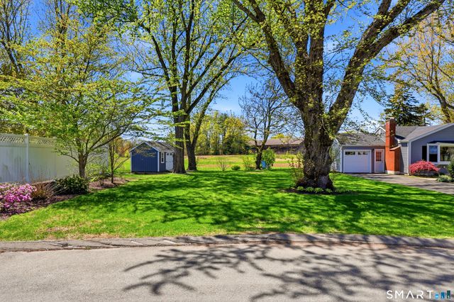 67 Countryside Lane, Suffield, CT 06078