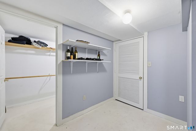 67 Countryside Lane, Suffield, CT 06078