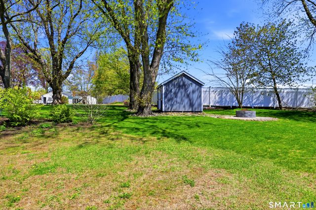 67 Countryside Lane, Suffield, CT 06078