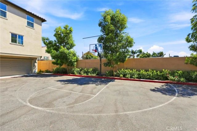 22318 Lily Ct, Torrance, CA 90502
