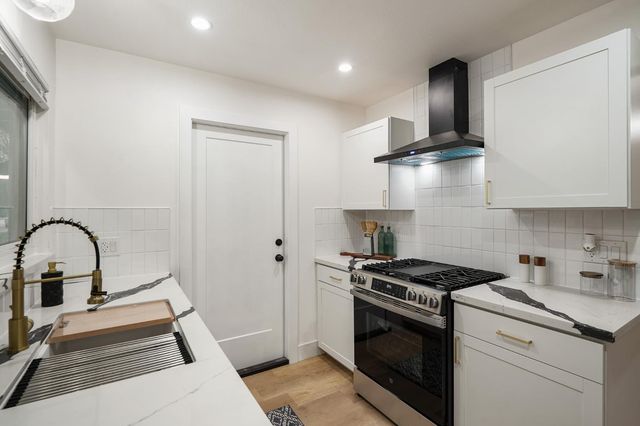 2316 W Swain Rd, Stockton, CA 95207