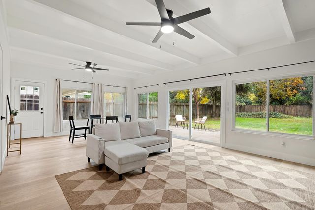 2316 W Swain Rd, Stockton, CA 95207