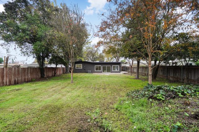 2316 W Swain Rd, Stockton, CA 95207