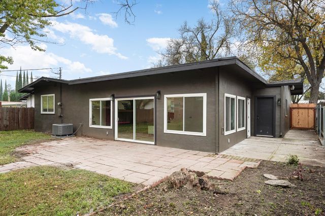 2316 W Swain Rd, Stockton, CA 95207