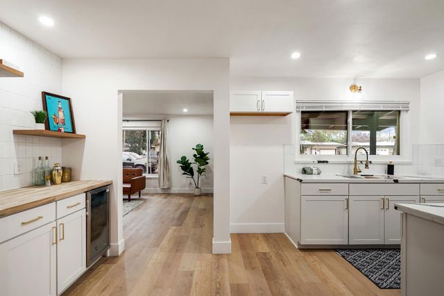 2316 W Swain Rd, Stockton, CA 95207