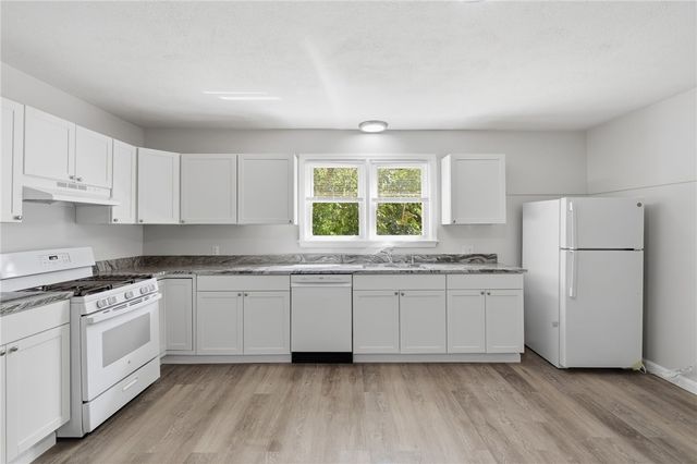 70 Veazie Street, Providence, RI 02908