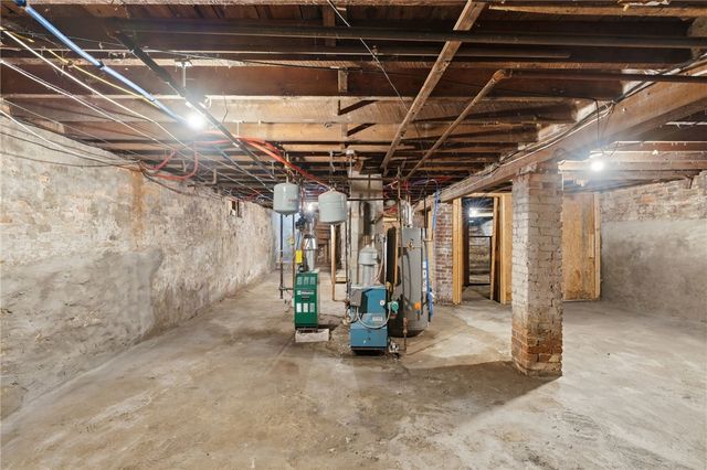 70 Veazie Street, Providence, RI 02908