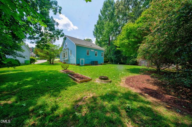 8121 Bluffridge Drive, Raleigh, NC 27615