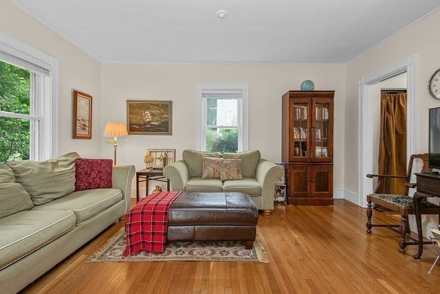 199 Concord St, Newton, MA 02462