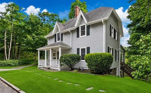 199 Concord St, Newton, MA 02462