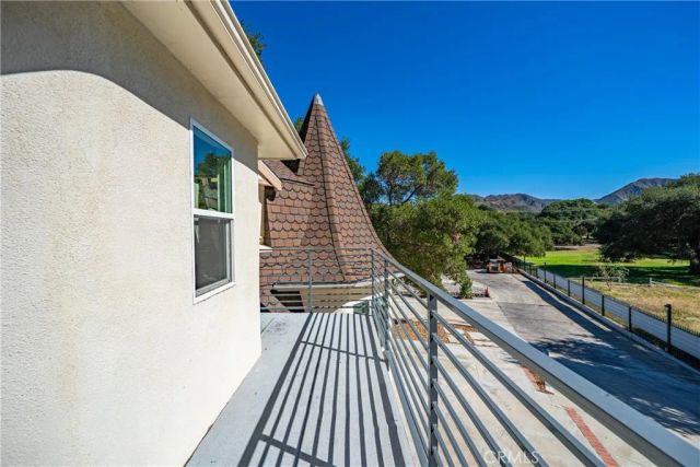 26251 Ravenhill Road, Canyon Country, CA 91387