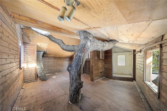26251 Ravenhill Road, Canyon Country, CA 91387