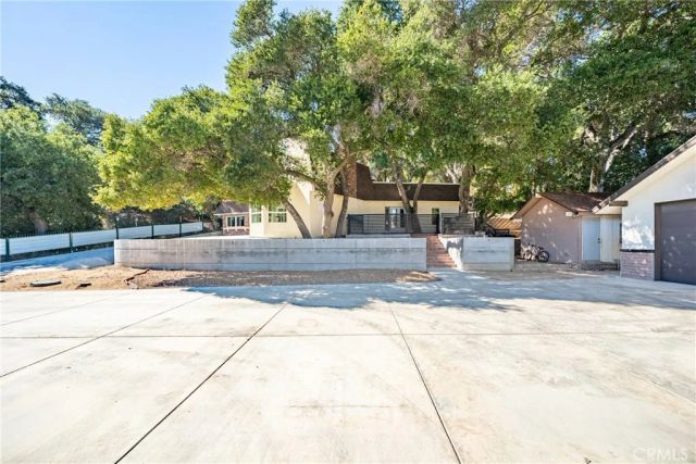26251 Ravenhill Road, Canyon Country, CA 91387
