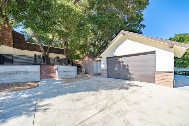 26251 Ravenhill Road, Canyon Country, CA 91387