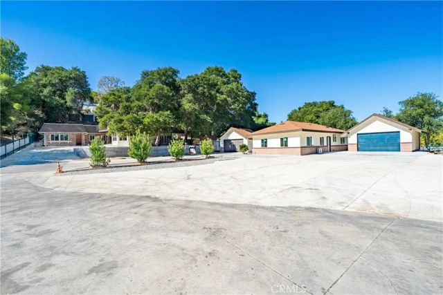 26251 Ravenhill Road, Canyon Country, CA 91387