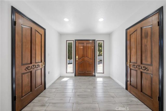 26251 Ravenhill Road, Canyon Country, CA 91387