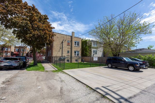 2122 N Springfield Avenue, Chicago, IL 60647