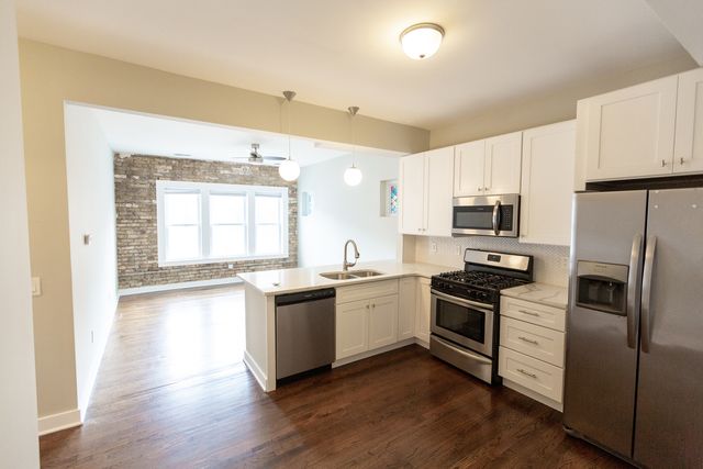 2122 N Springfield Avenue, Chicago, IL 60647