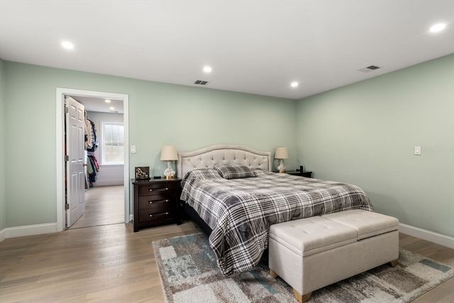 63 Pine St, Natick, MA 01760