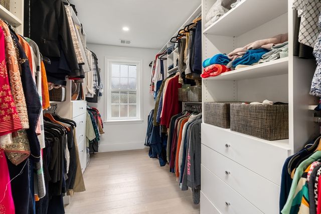 63 Pine St, Natick, MA 01760