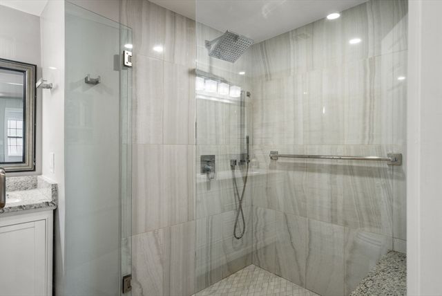 63 Pine St, Natick, MA 01760