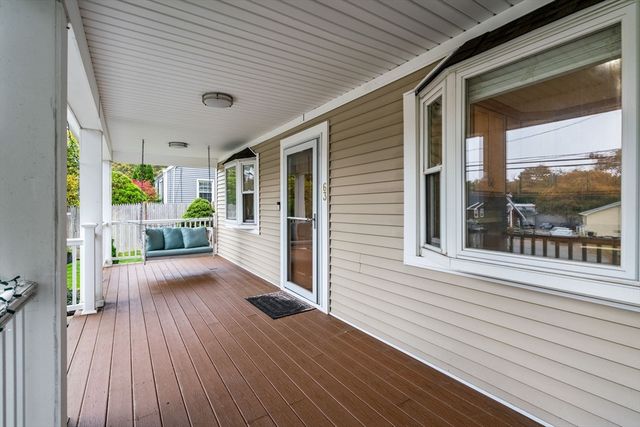 63 Pine St, Natick, MA 01760