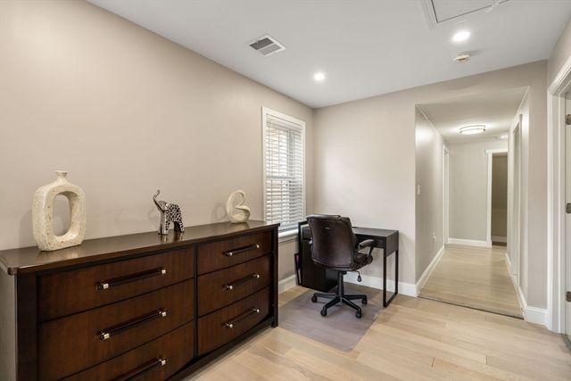 63 Pine St, Natick, MA 01760