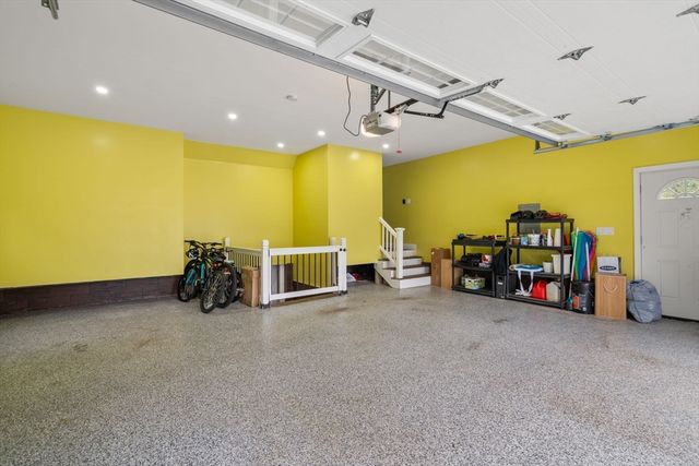 63 Pine St, Natick, MA 01760