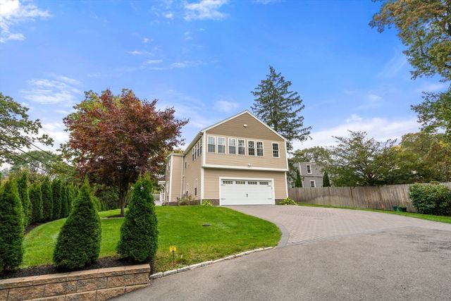 63 Pine St, Natick, MA 01760