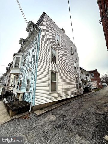 526 W PHILADELPHIA ST, York, PA 17403