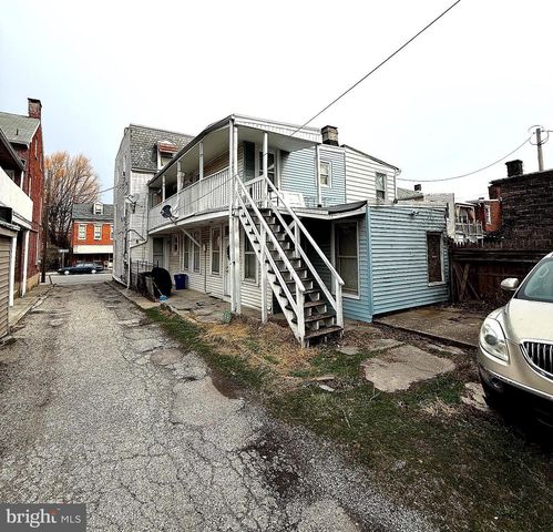 526 W PHILADELPHIA ST, York, PA 17403