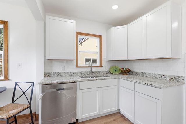 1515 Upton Avenue N, Minneapolis, MN 55411