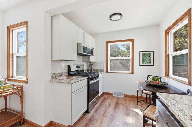1515 Upton Avenue N, Minneapolis, MN 55411