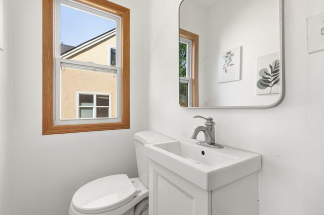 1515 Upton Avenue N, Minneapolis, MN 55411