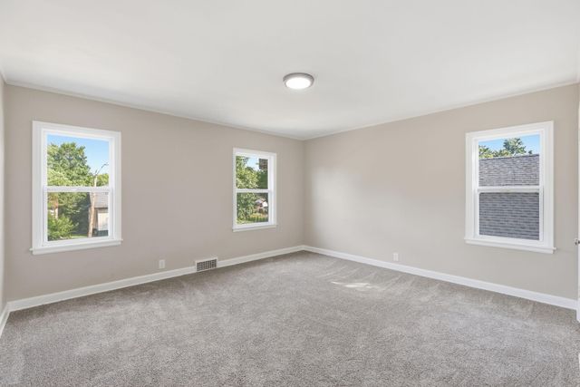 1515 Upton Avenue N, Minneapolis, MN 55411