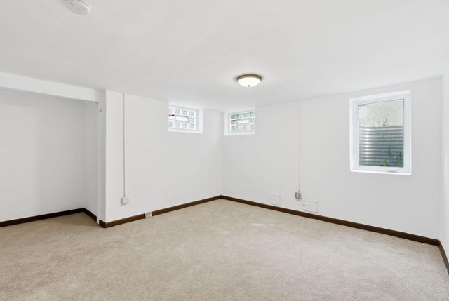 1515 Upton Avenue N, Minneapolis, MN 55411