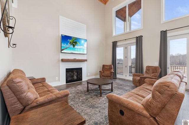 600 Liberty Road, Princeton, KY 42445