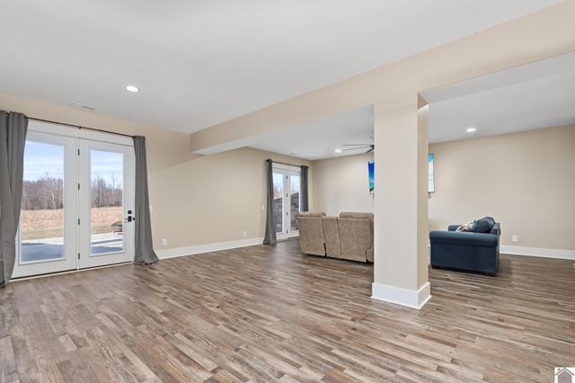 600 Liberty Road, Princeton, KY 42445