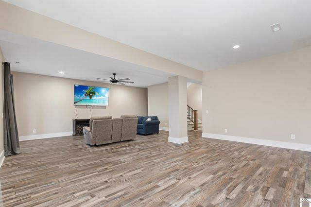 600 Liberty Road, Princeton, KY 42445