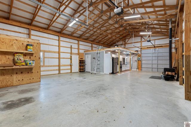 600 Liberty Road, Princeton, KY 42445