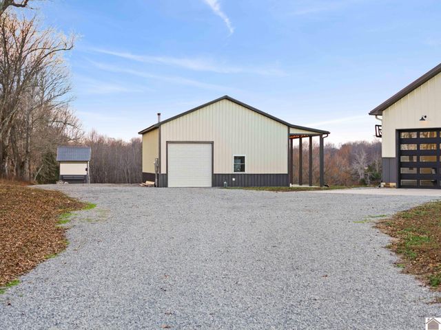 600 Liberty Road, Princeton, KY 42445