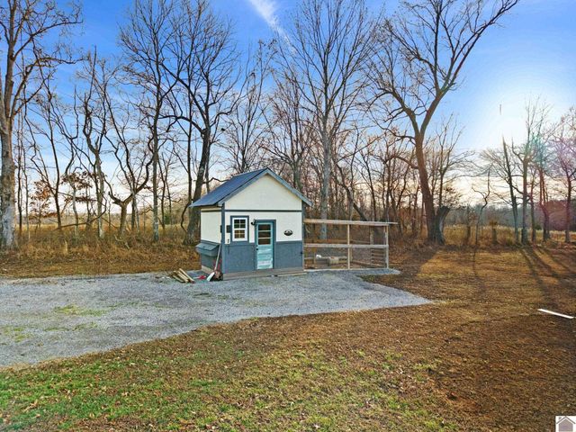 600 Liberty Road, Princeton, KY 42445