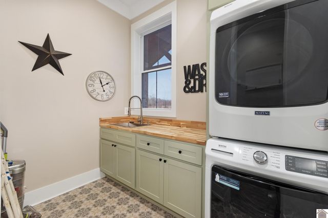 600 Liberty Road, Princeton, KY 42445