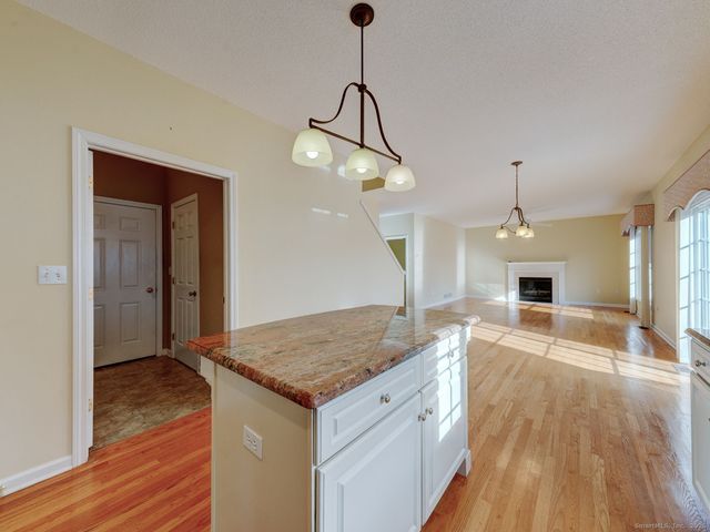 74 Brookview Place 74, Southington, CT 06479