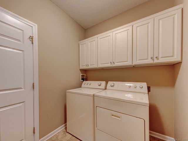 74 Brookview Place 74, Southington, CT 06479