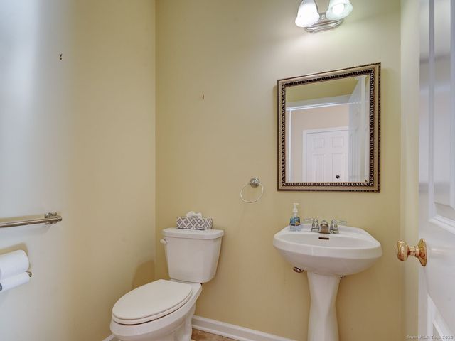 74 Brookview Place 74, Southington, CT 06479