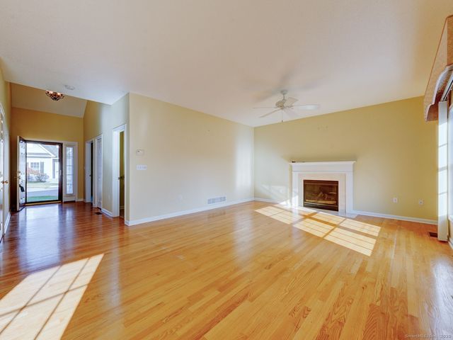 74 Brookview Place 74, Southington, CT 06479